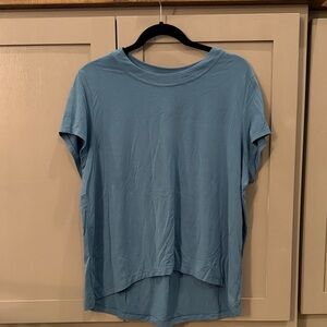 Athleta T Shirt
